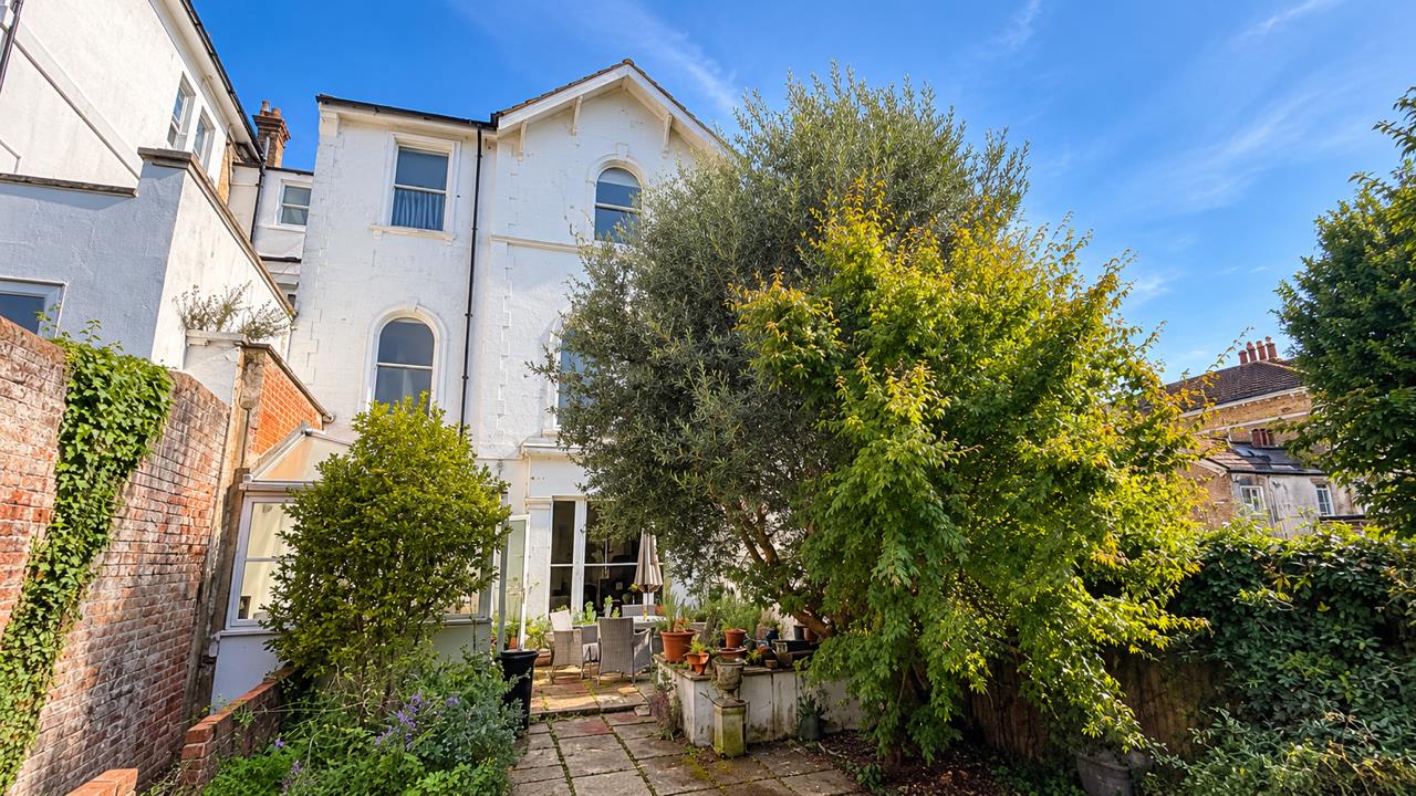 4 bed property in Upper Maze Hill, St. Leonards-On-Sea